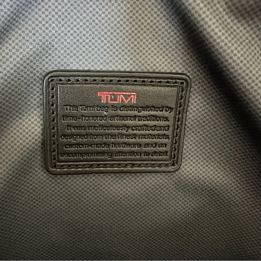🆕Tumi Alpha 2 Leather Business Class Brief Pack